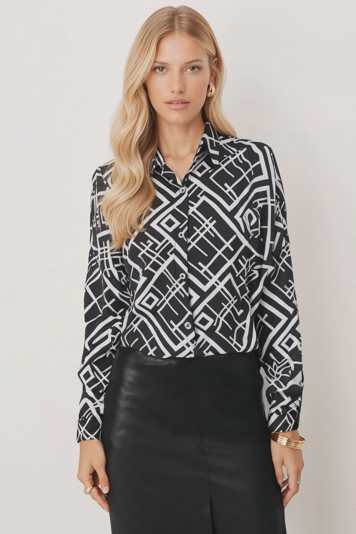 Kadın Siyah Kare Desen Oversize Uzun Basic Tesettür Gömlek ARM-26K001074 3
