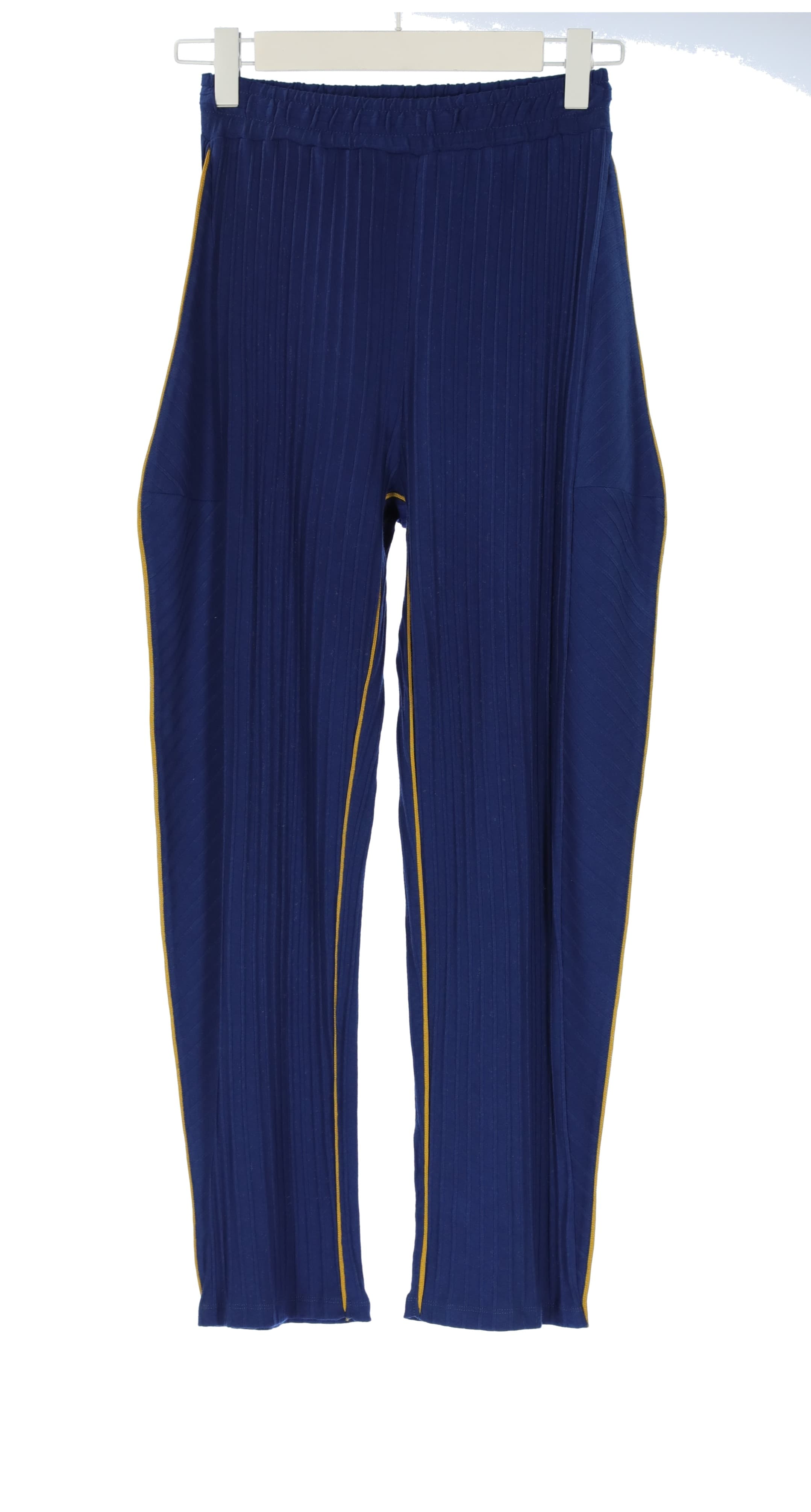 PIPING DETAILS TROUSERS 2