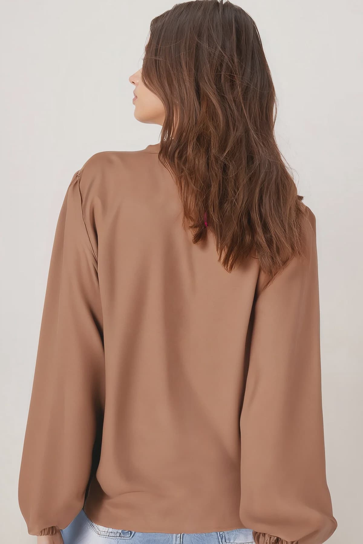 Kadın Camel Yakası Bağlamalı Kolu Lastikli Bluz ARM-25K001096 4