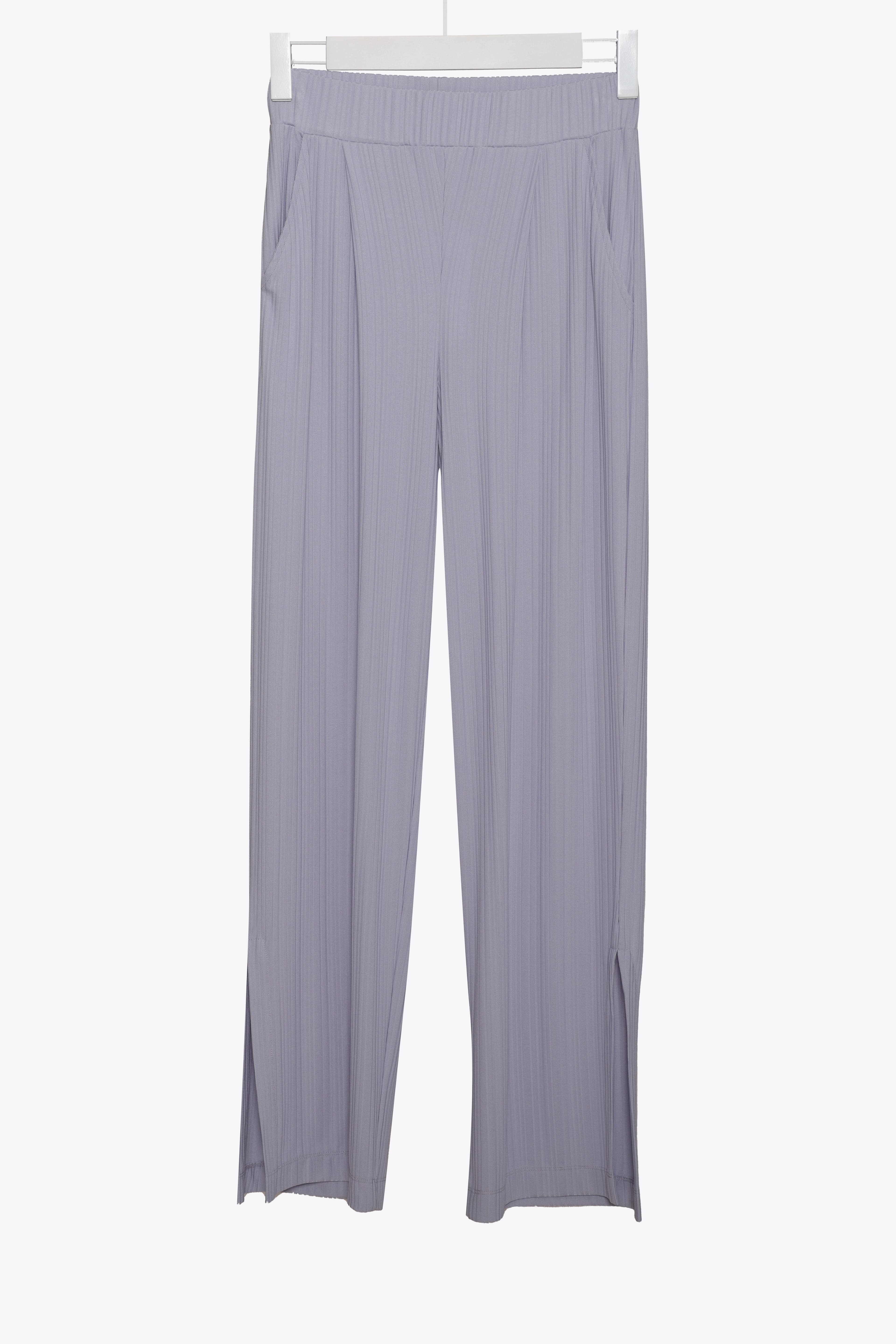 REPORTED RIP TROUSERS