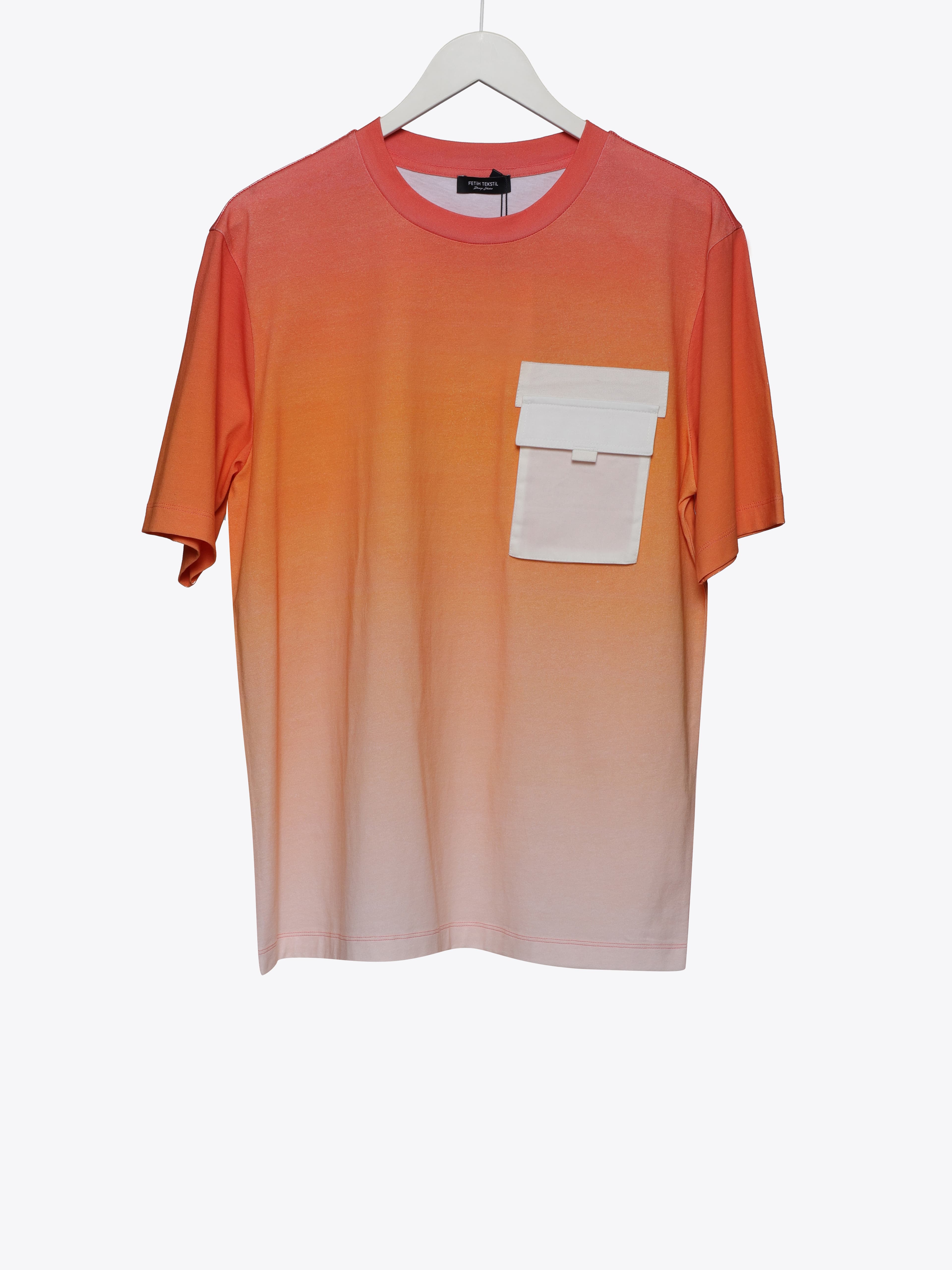 POCKET DETAILED T-SHIRT