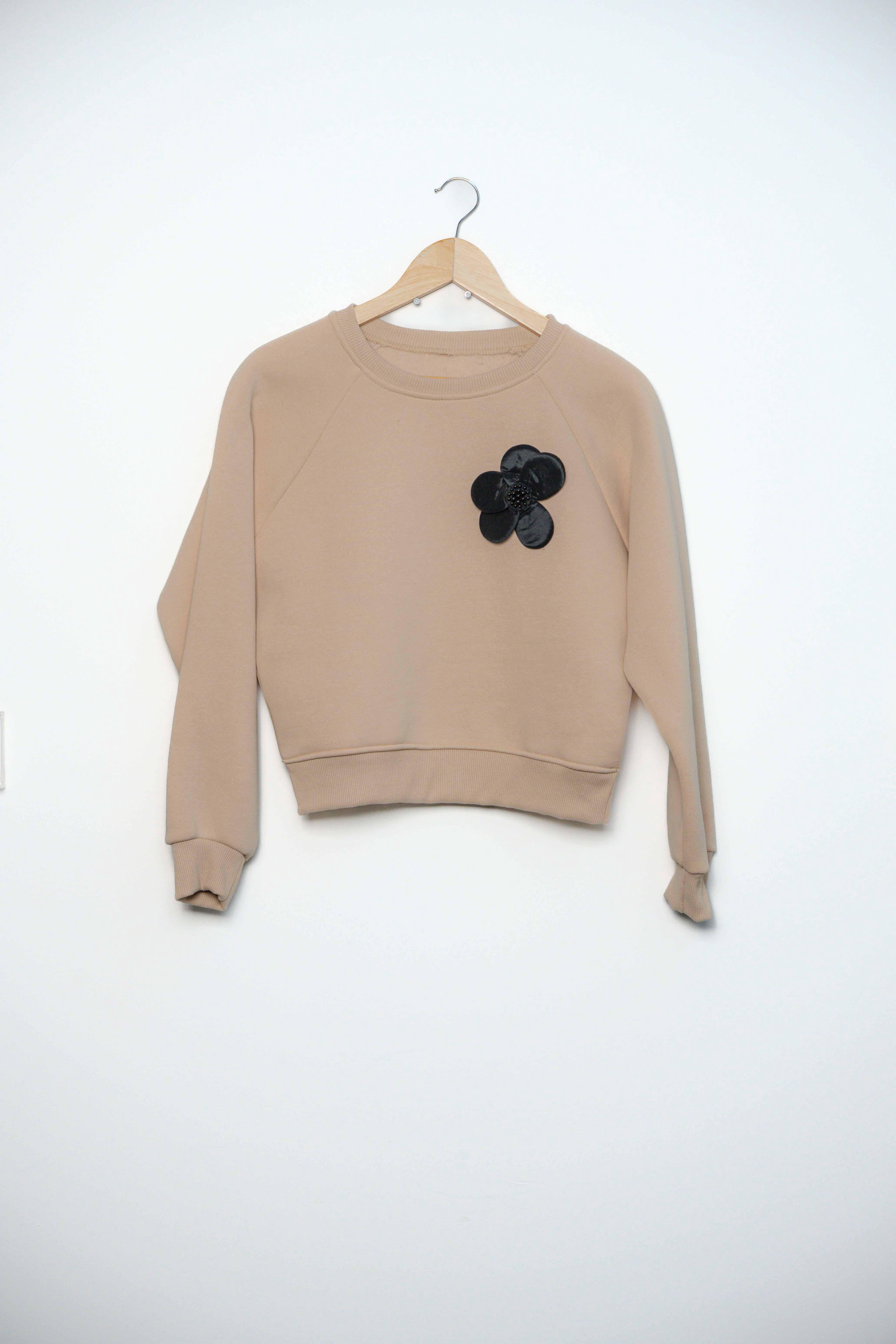Bisiklet yaka reglan kol 3 ip çiçek aks sweatshirt