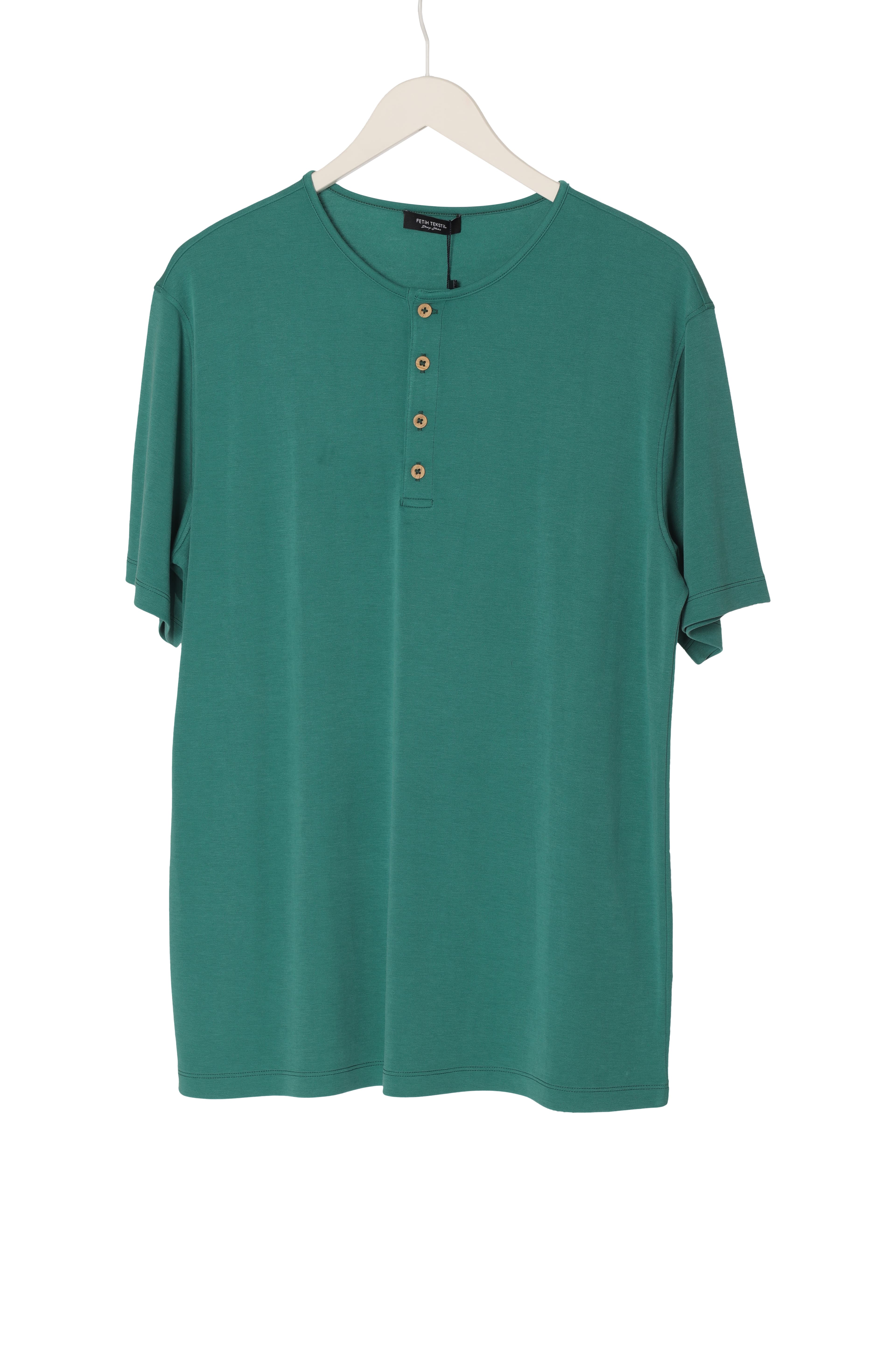 BUTTON COLLAR T-SHIRT