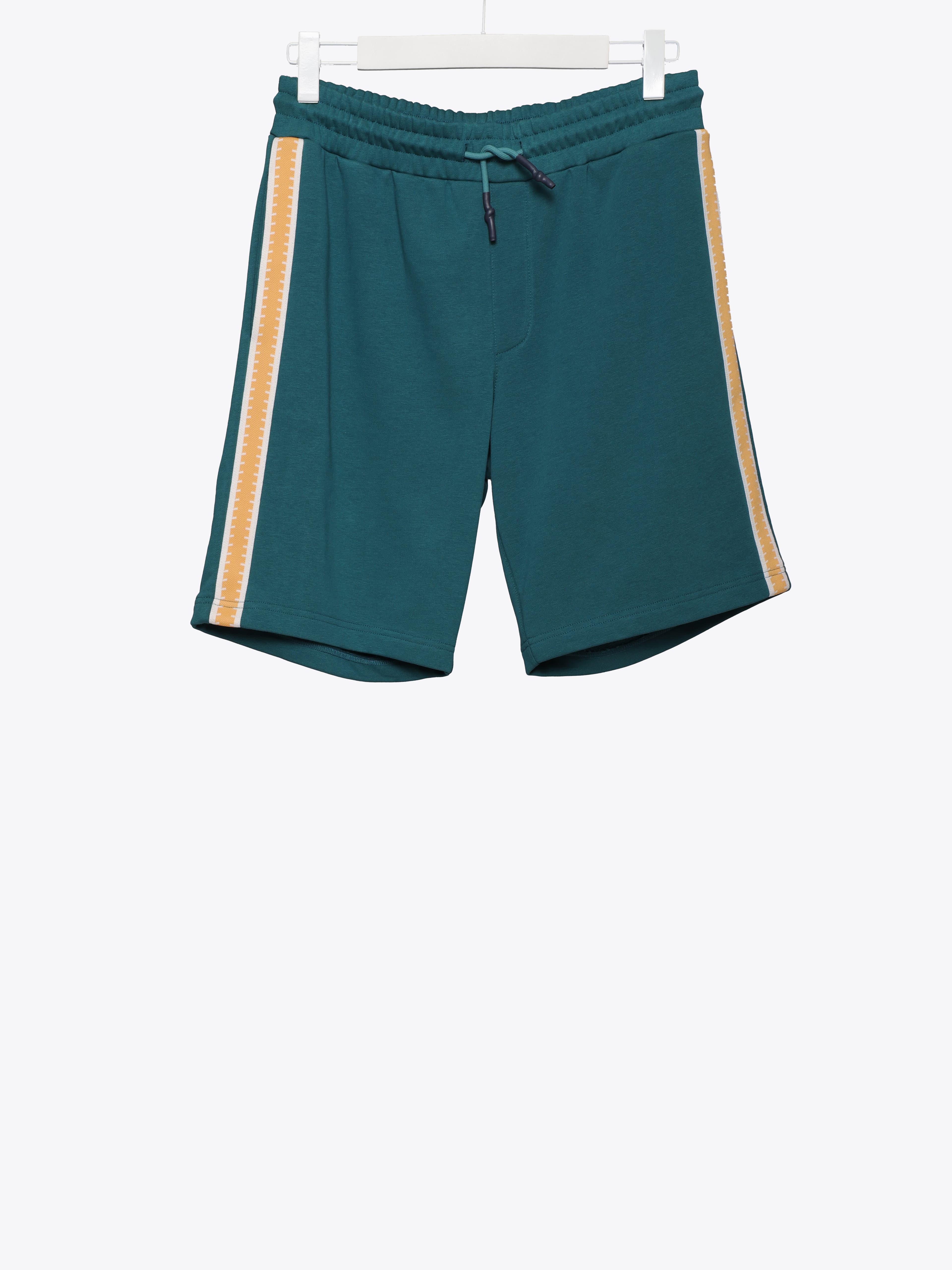 STRIPE DETAILED SHORTS