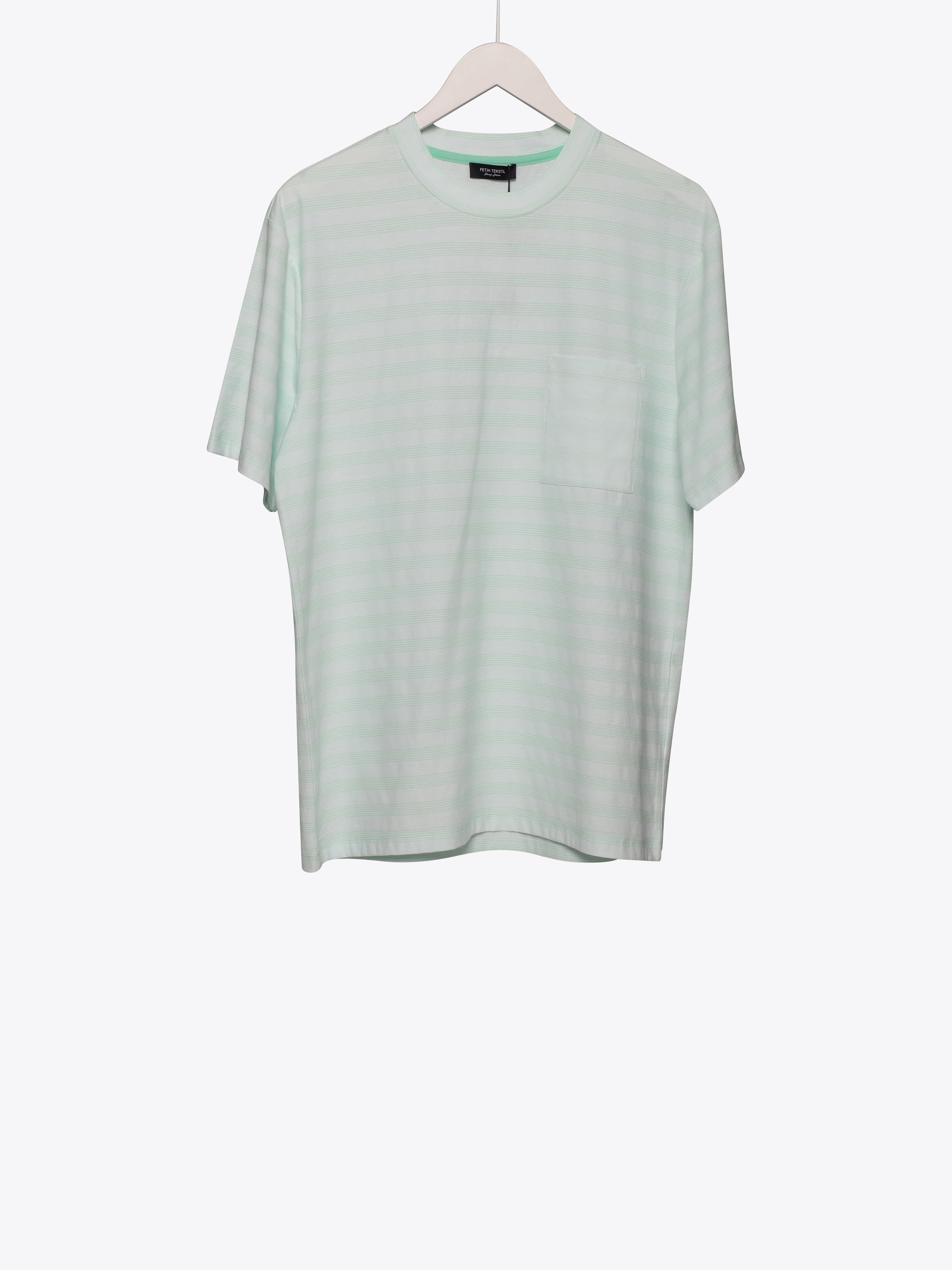 T-SHIRT · GREEN
