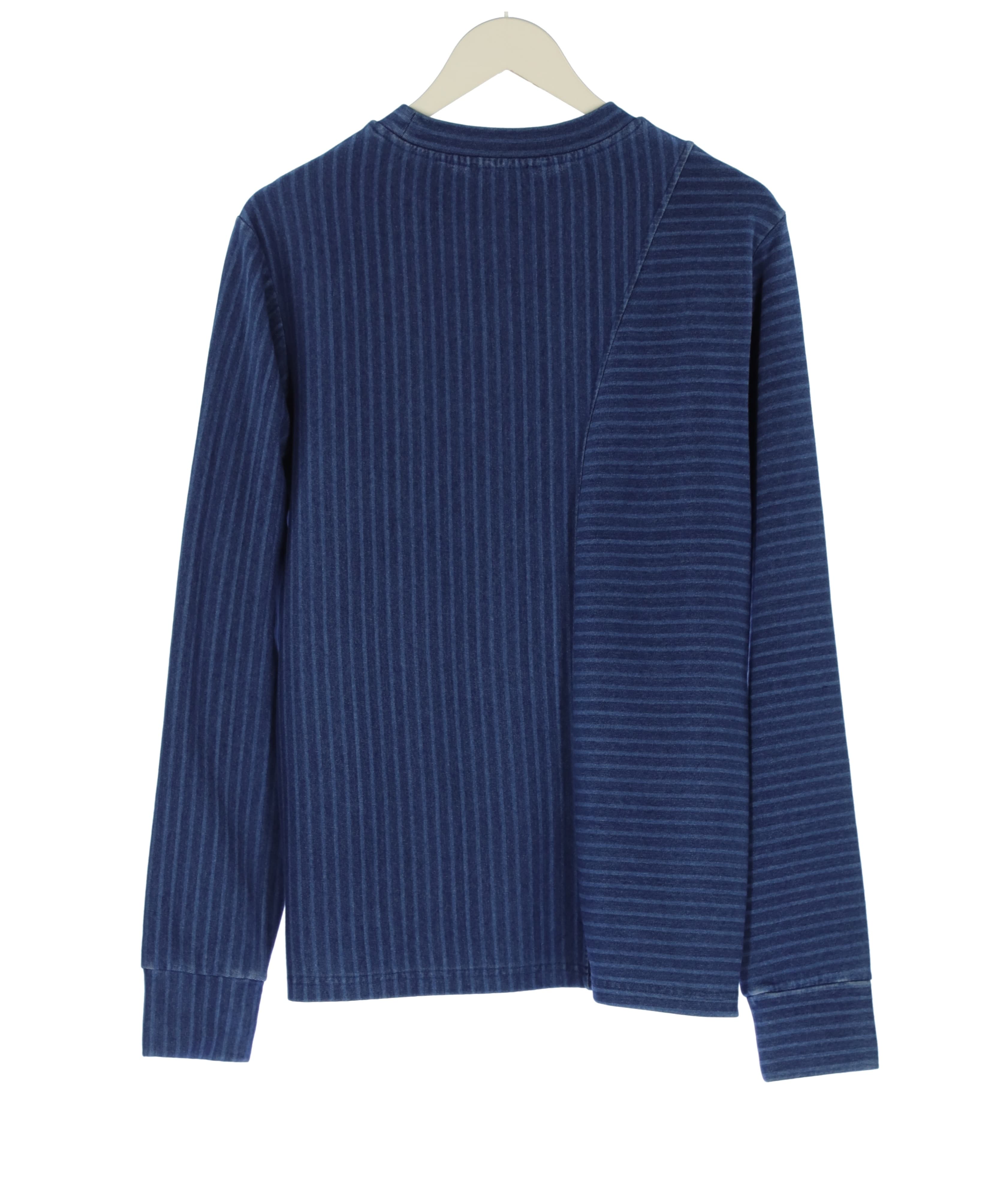 SWEATSHIRT 2