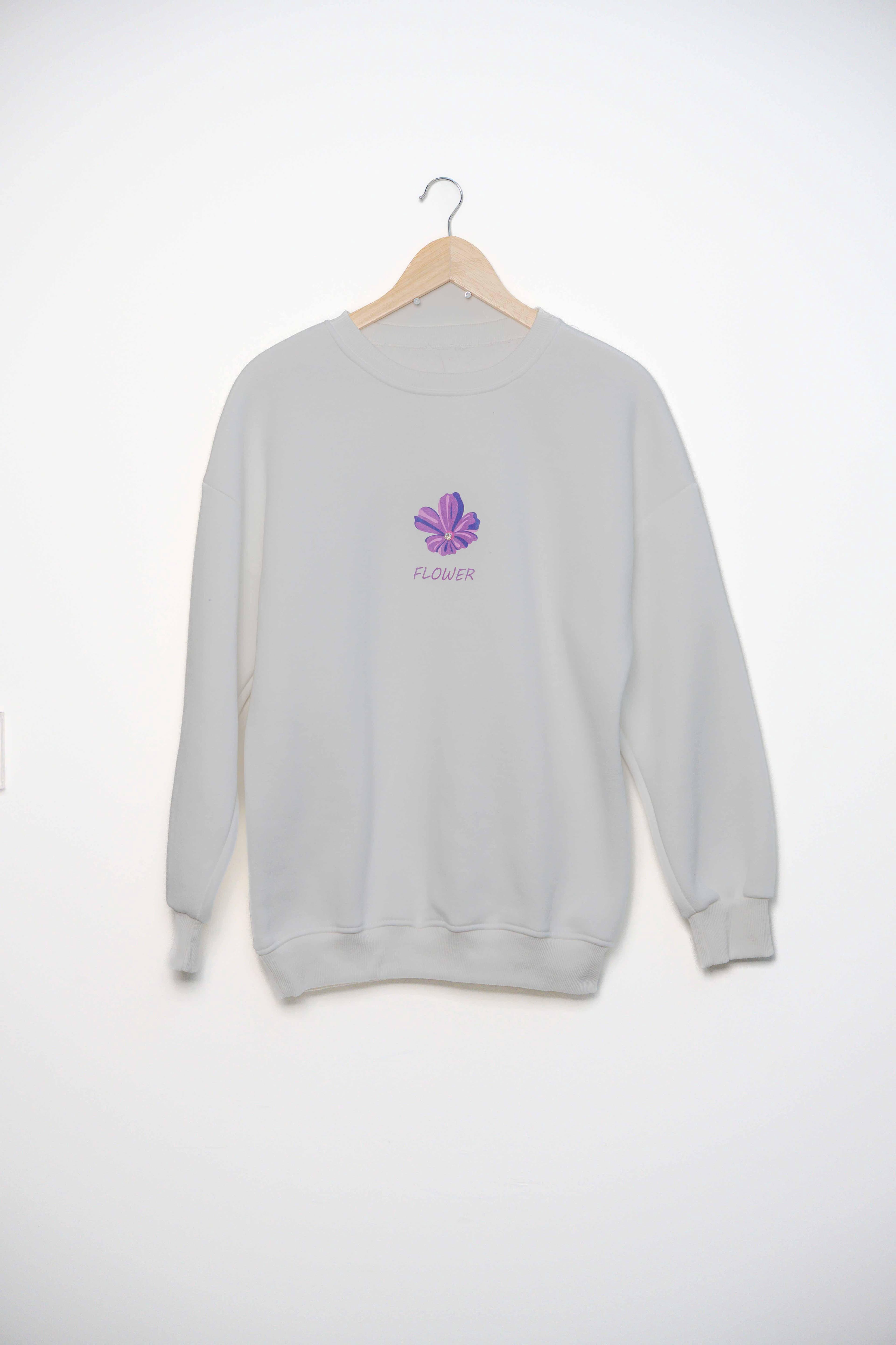 Bisiklet yaka 3 ip şardonlu çiçek baskılı sweatshirt