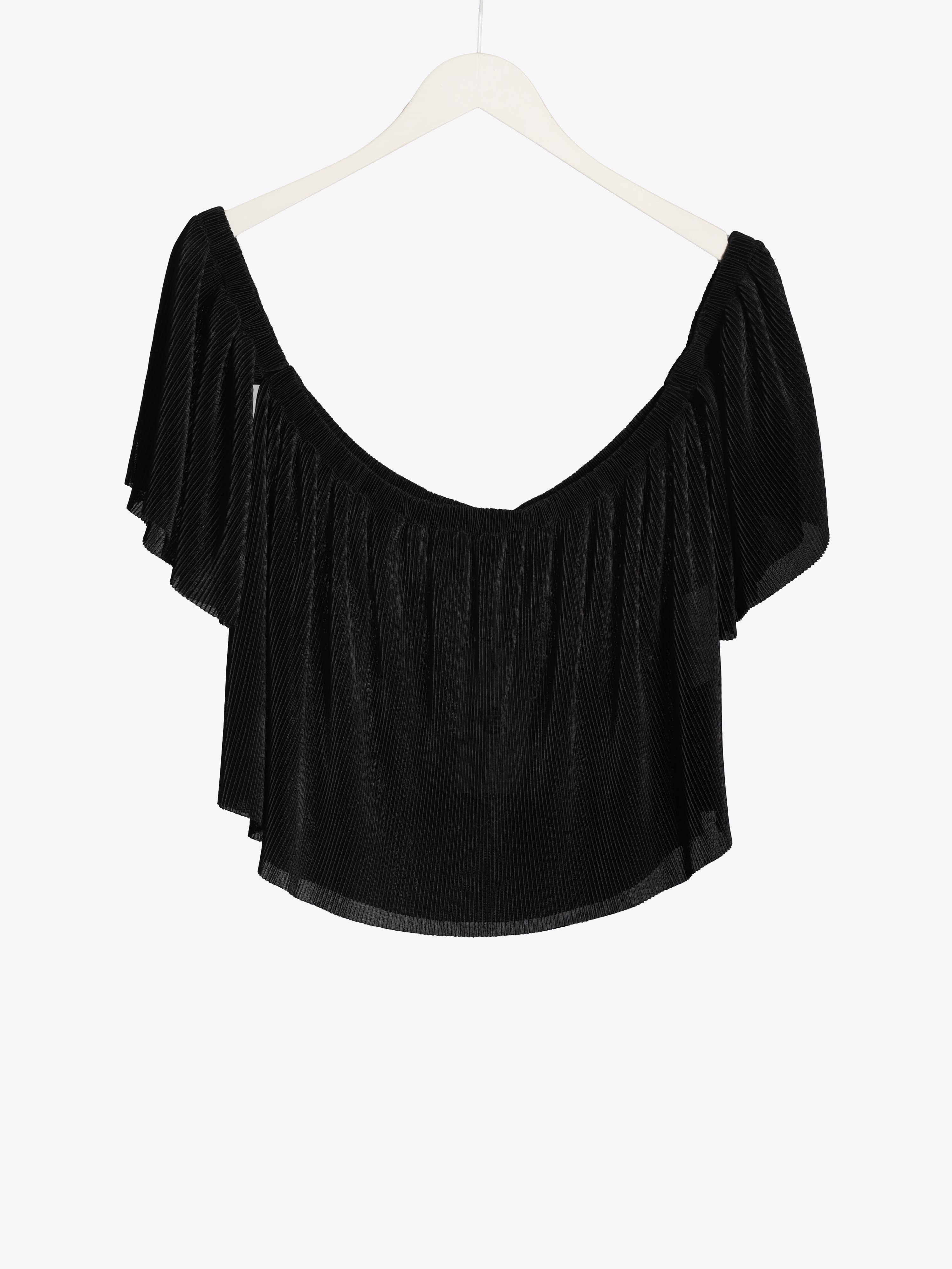 OFF SHOULDER TOP