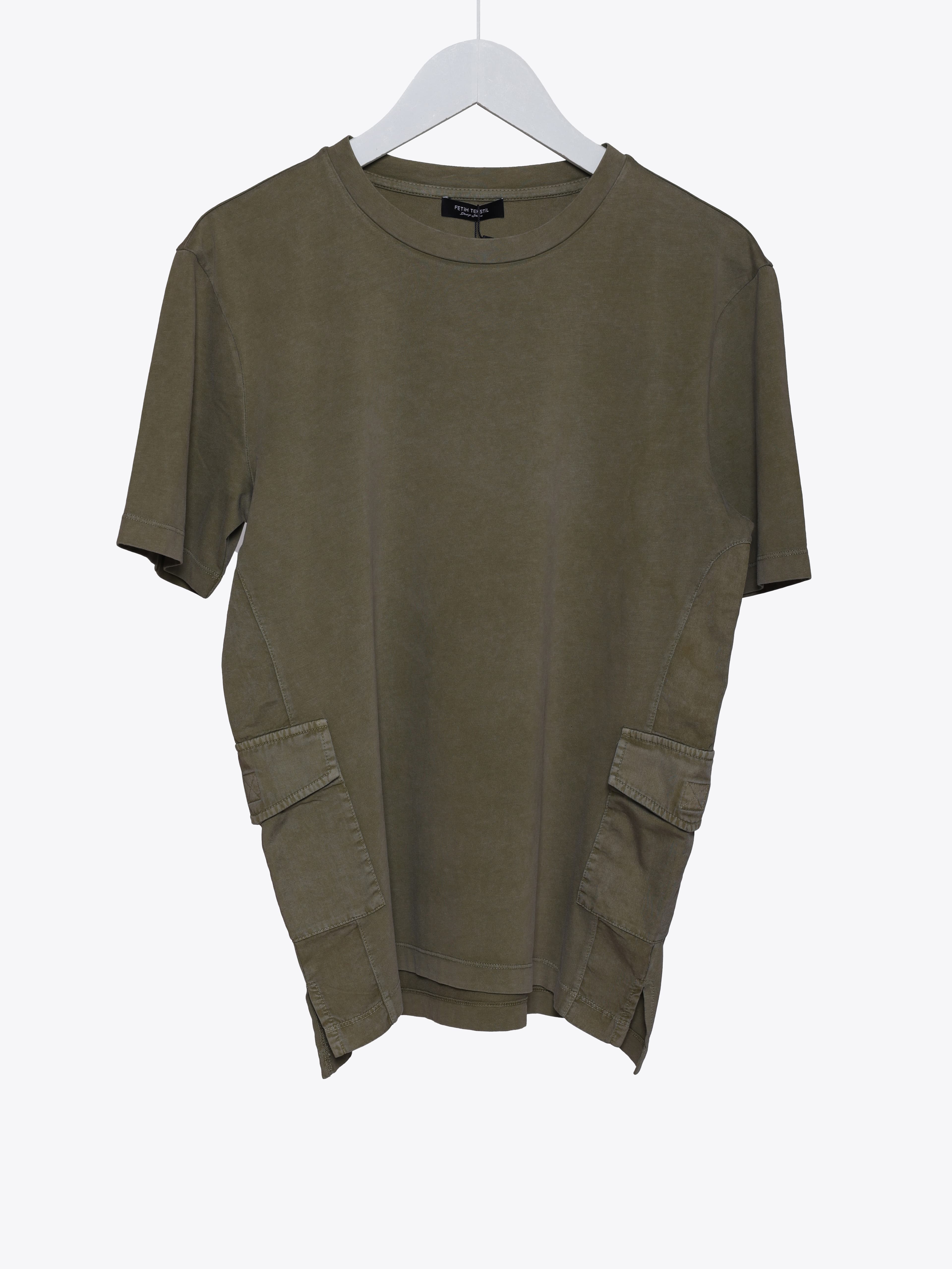 GARMENT DYE WOVEN POCKET DETAIL T-SHIRT