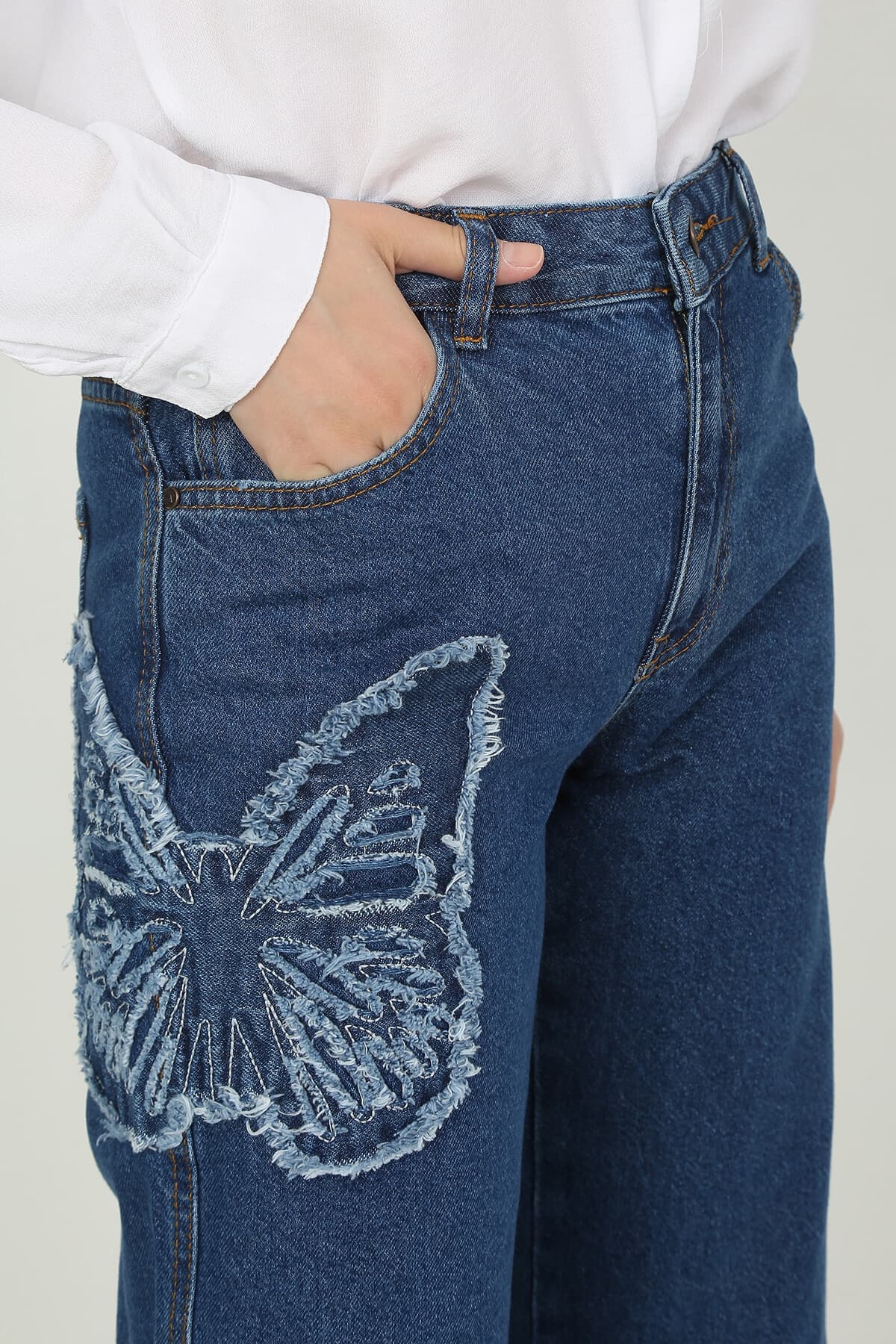 KELEBEK NAKIŞLI PANTOLON