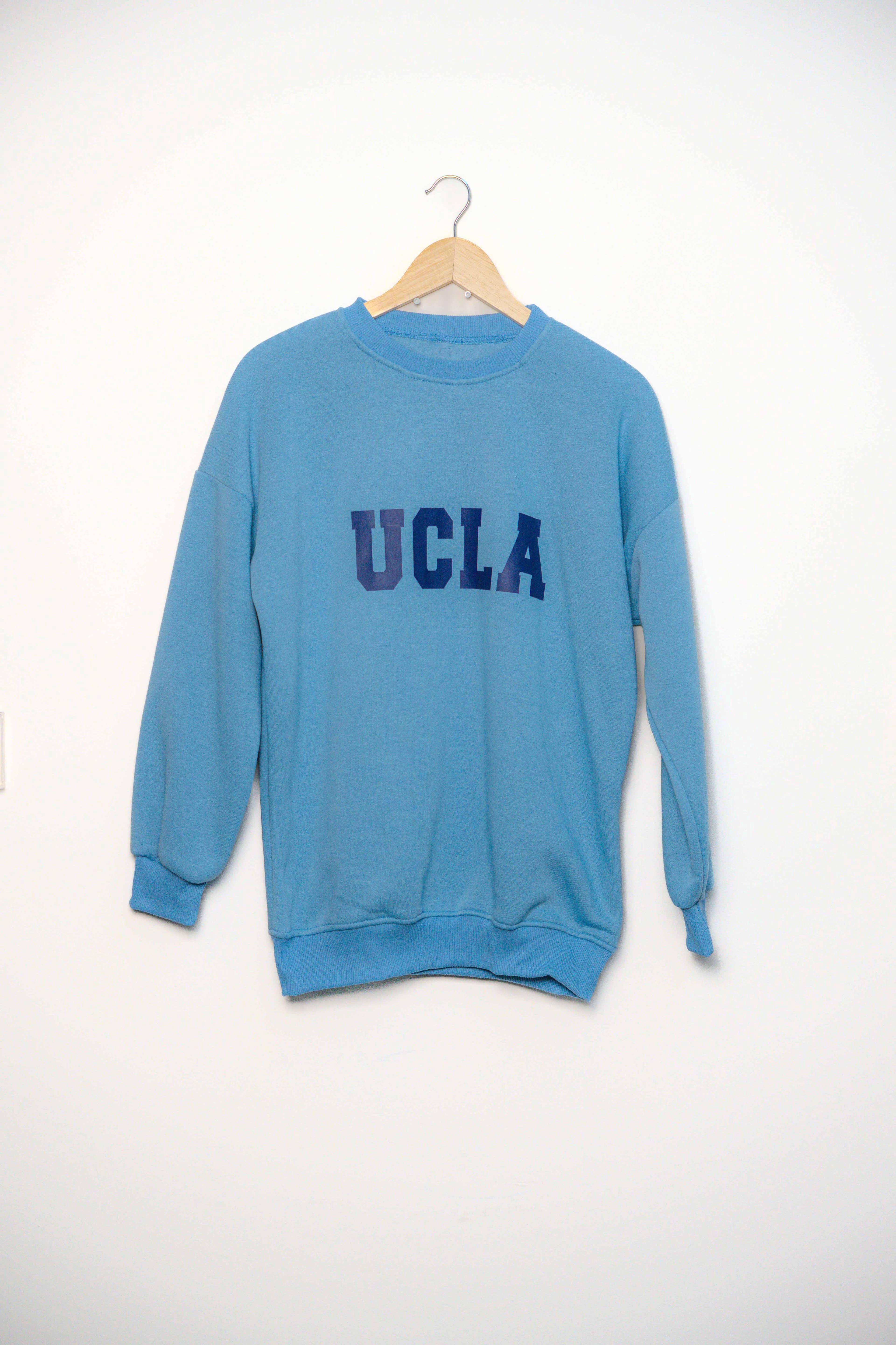 Bisiklet yaka 3 ip şardonlu ucla baskılı sweatshirt