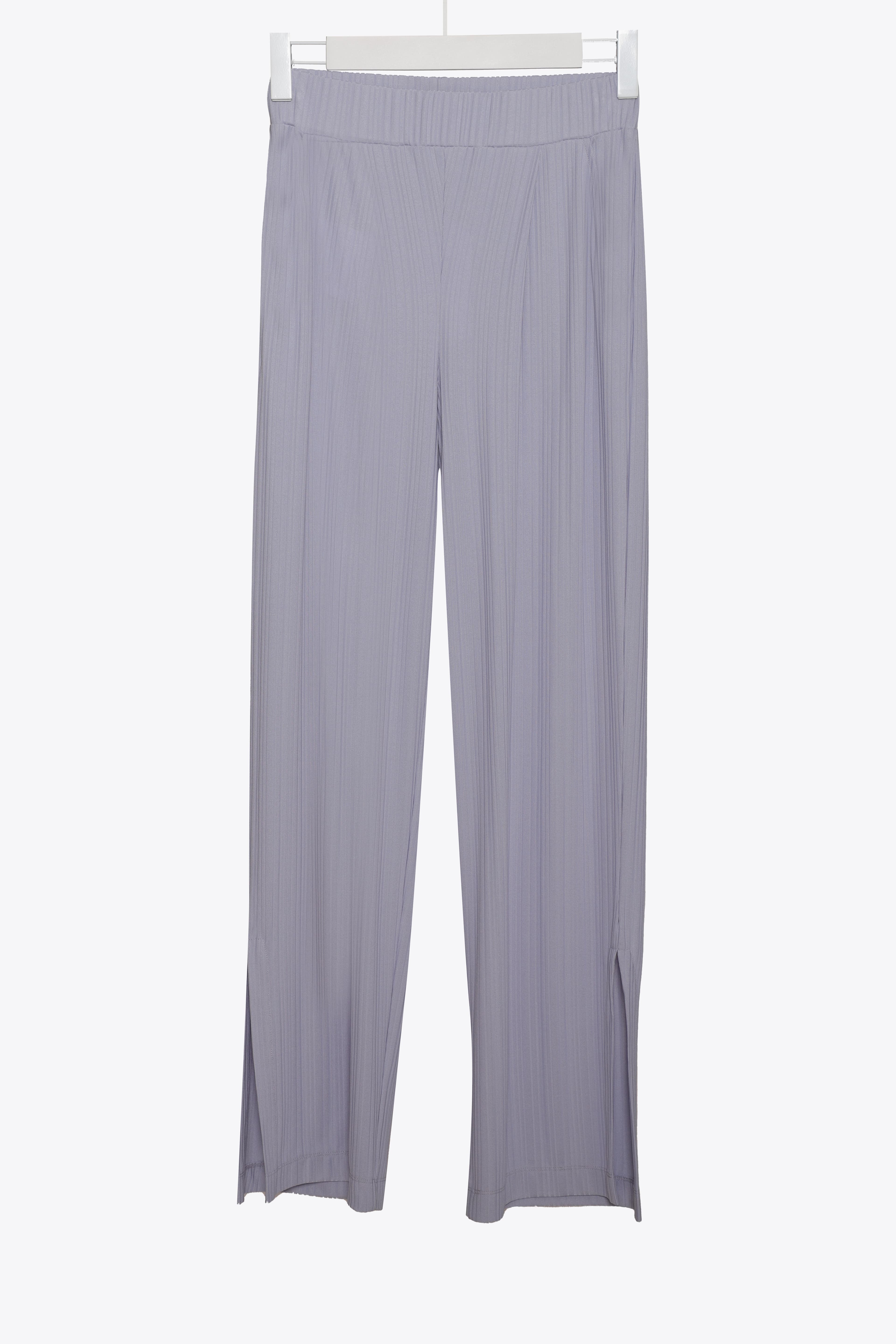 REPORTED RIP TROUSERS 2